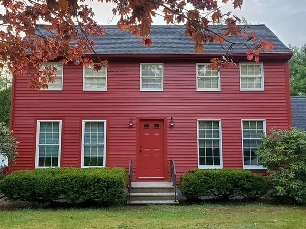 89 Peach St, Barre, MA 01005