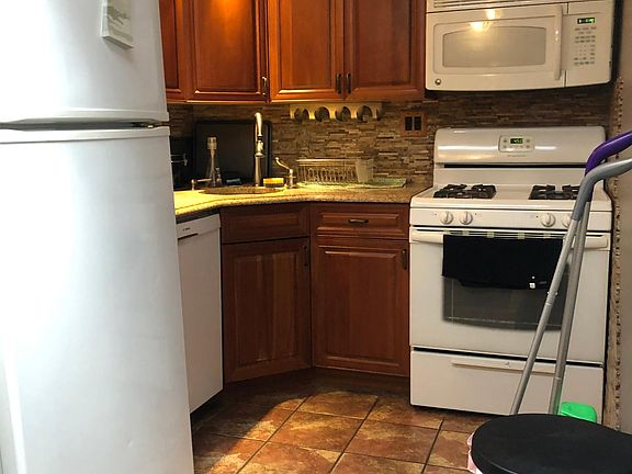 2nd image of 6112 69th St