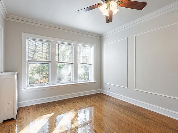 3rd image of 1428 W Thome Ave #2A