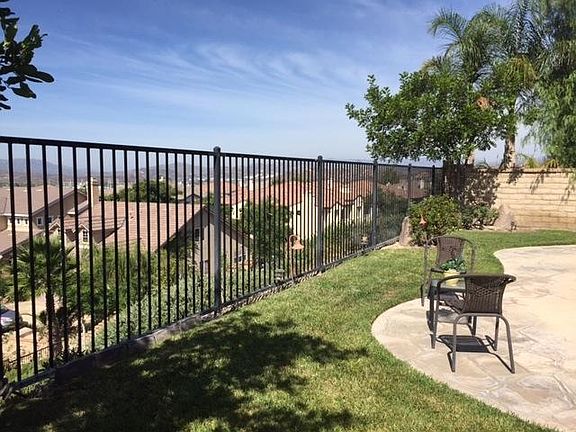 4th image of 27913 Alta Vista Ave