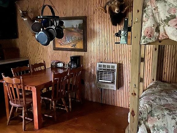 4th image of Mountain Music Ln