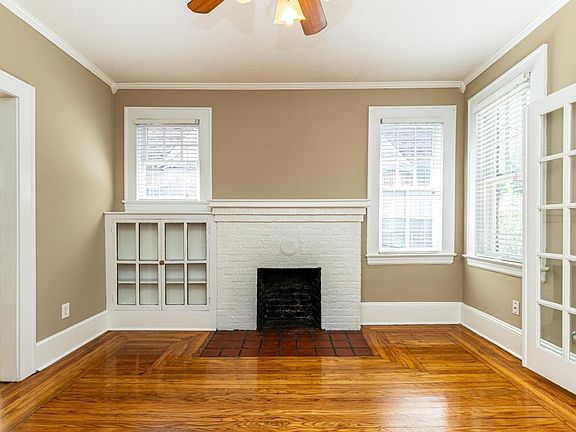 2nd image of 2832 Herschel St #6