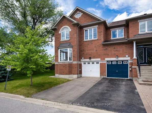 8 Townwood Dr #86, Richmond Hill, ON L4E 4X9