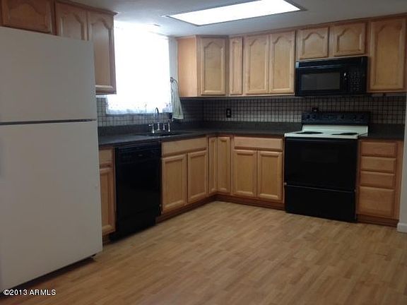 5th image of 1436 W Bentley St