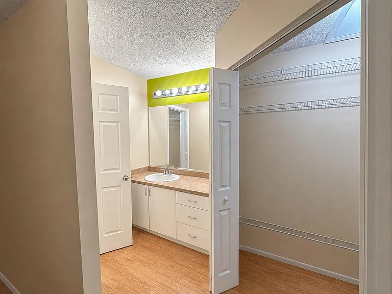 11862 SW 98th Ter — Photo 12