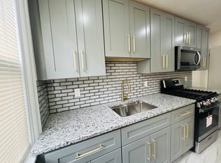 (Undisclosed Address), Philadelphia, PA 19136