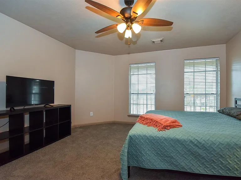 10102 White Oak Trail Ln — Photo 29