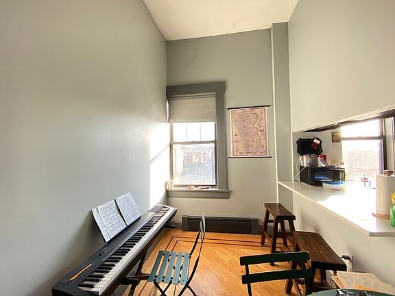 3rd image of 50 Hoyt St #3B