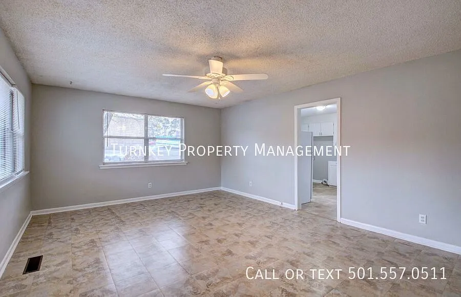 7305 Kentucky Ave Unit A -- Half Off First Month's Rent!! — Photo 3