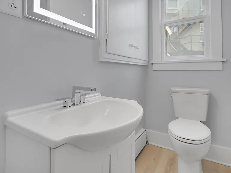 104 Harvard Pl — Photo 240