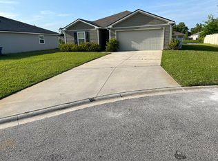 413 Gillespie Gardens Dr, Jacksonville, FL 32218