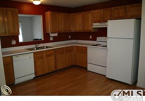 Great Kit w/Newer Appliances