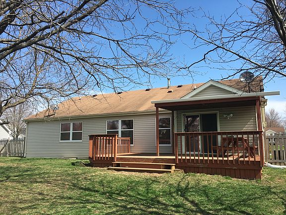 2nd image of 937 Woodbridge Dr