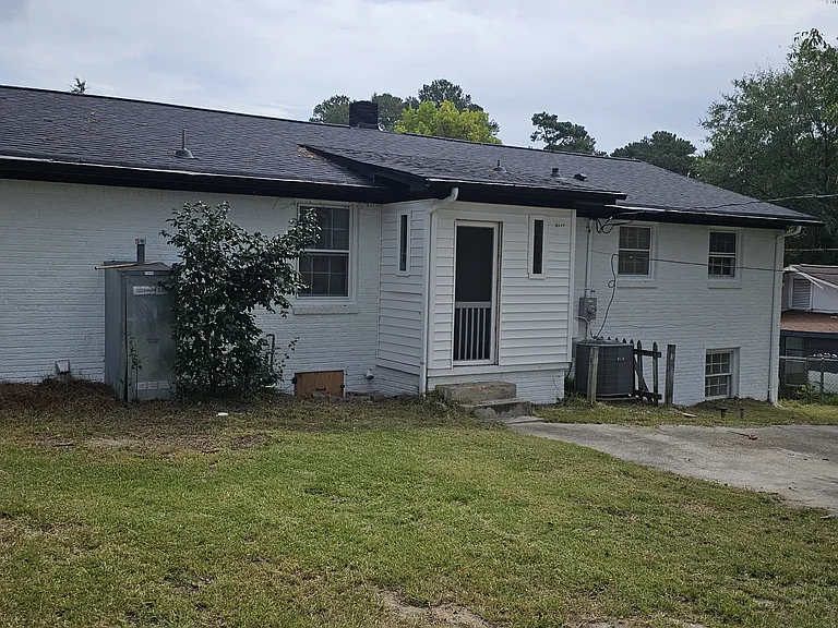 1613 Edgemore Rd — Photo 18