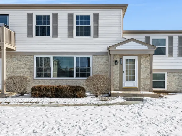 2019 N Ginger Creek Dr #34C, Palatine, IL 60074