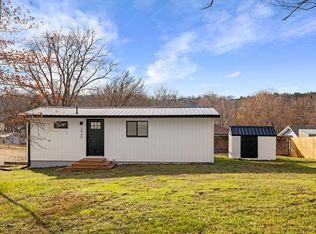 2949 Long Bend Rd, Galena, MO 65656