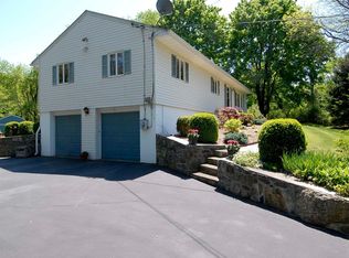 61 Pine Dr, Pawling, NY