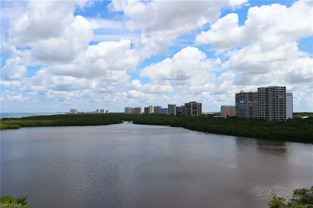 2 bed, 3.0 bath, 2173 sqft, $15,500 — Photo 3
