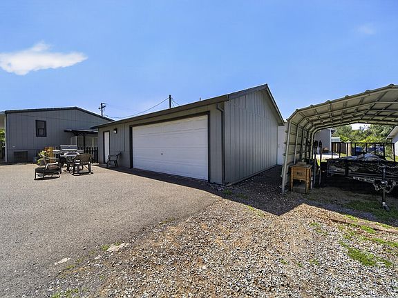 4th image of 3486 Hiatt Dr