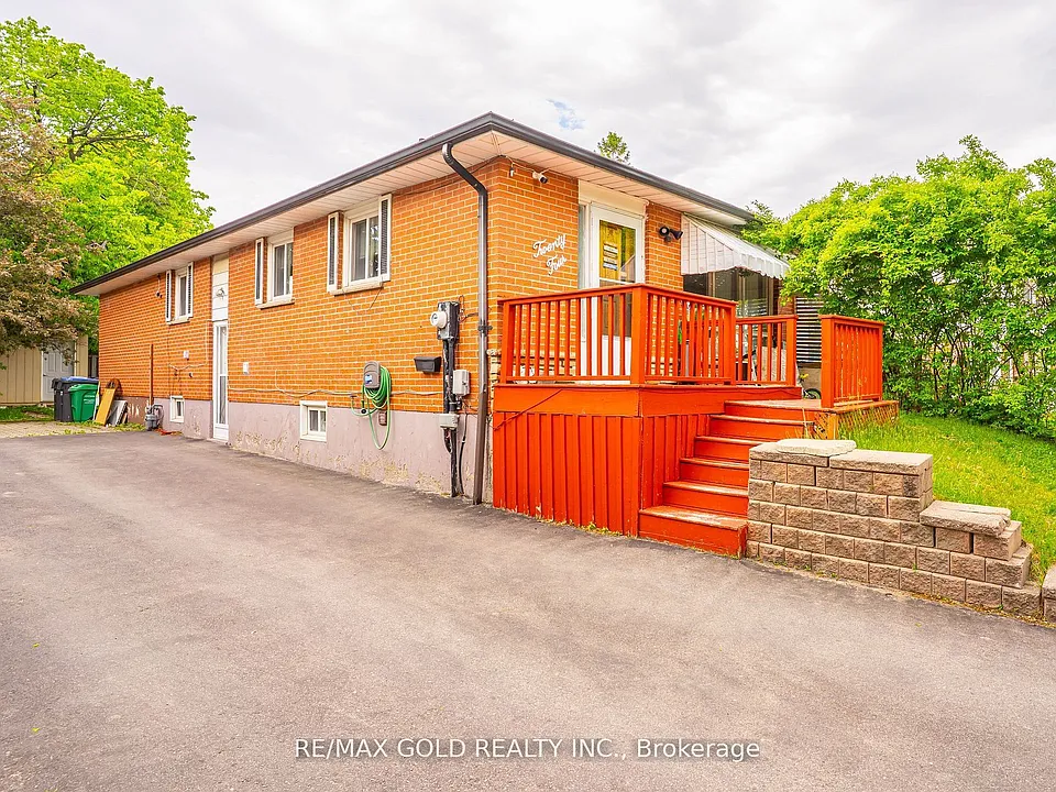 24 Bingham Rd