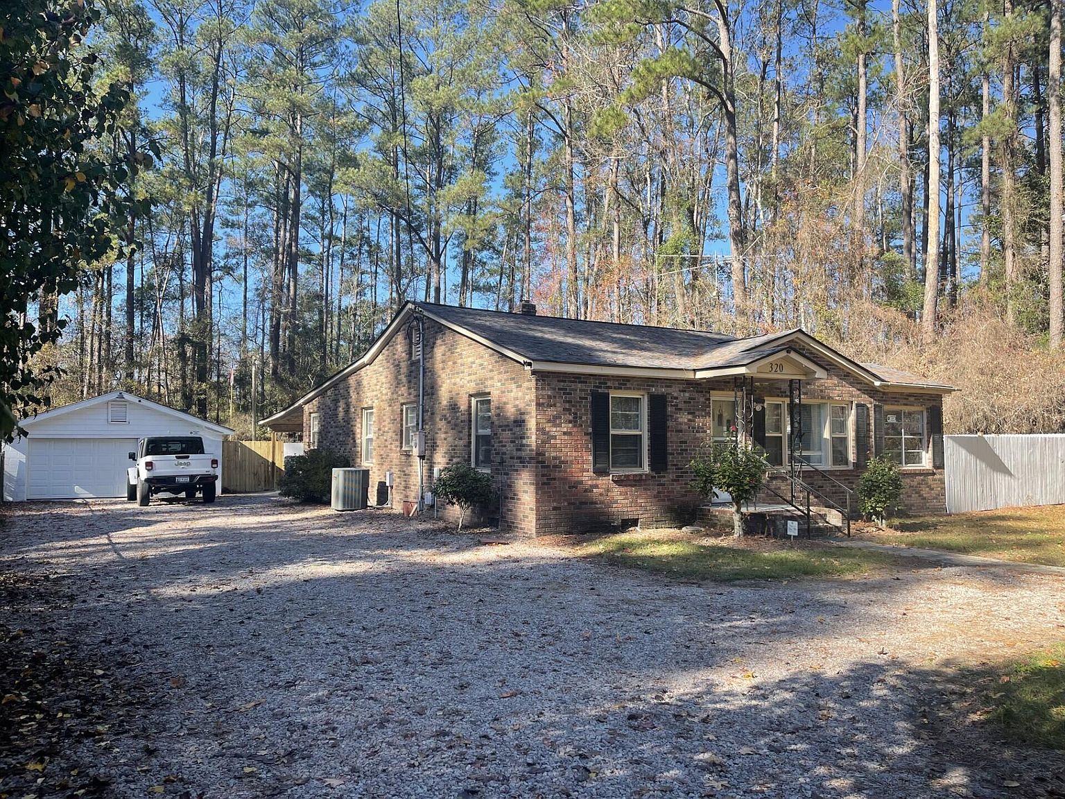 320 Laurel Ave, Walterboro, SC 29488 Zillow