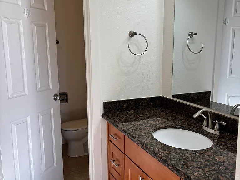 1515 NE 148th St #303 — Photo 7