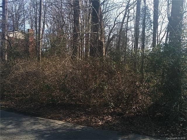 1st image of 1011 Dogwood Park