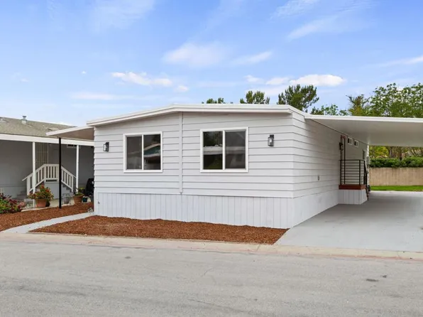 201 Calle De La Rosa, Camarillo, CA 93012