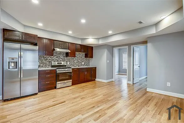 116 Emerson St NW #1 — Photo 1