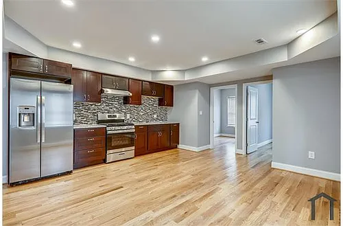 116 Emerson St NW #1 Photo 1