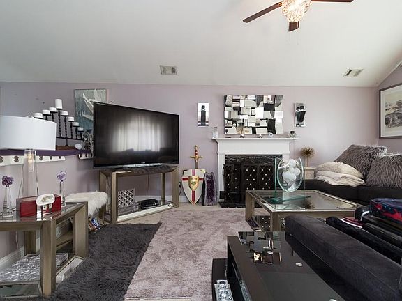 4th image of 4438 Karron Dr