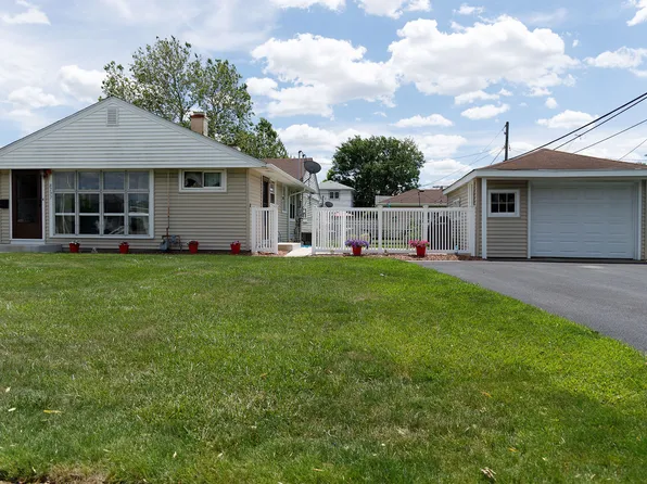 8732 S Keeler Ave, Hometown, IL 60456