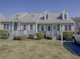 33 Cliff Dr #B, Taunton, MA 02780