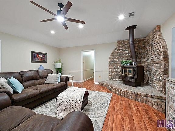 5th image of 16605 Lily Valley Dr