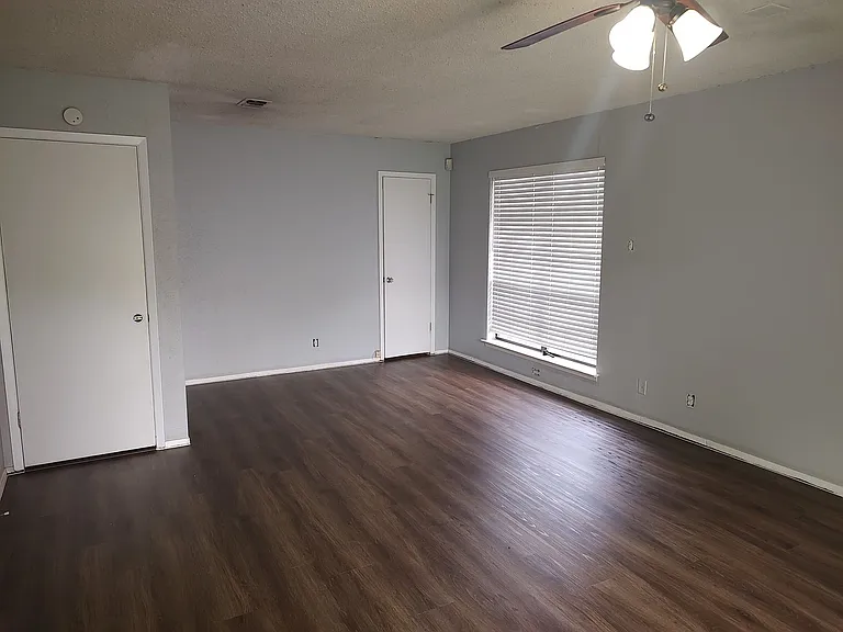 11506 Murcia Dr — Photo 15