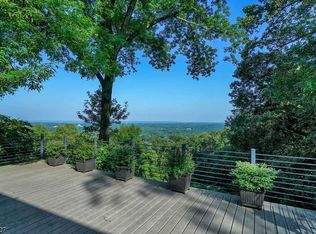 98 Skyline Dr, Morristown, NJ 07960
