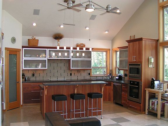4th image of 271 Pickett Creek Rd
