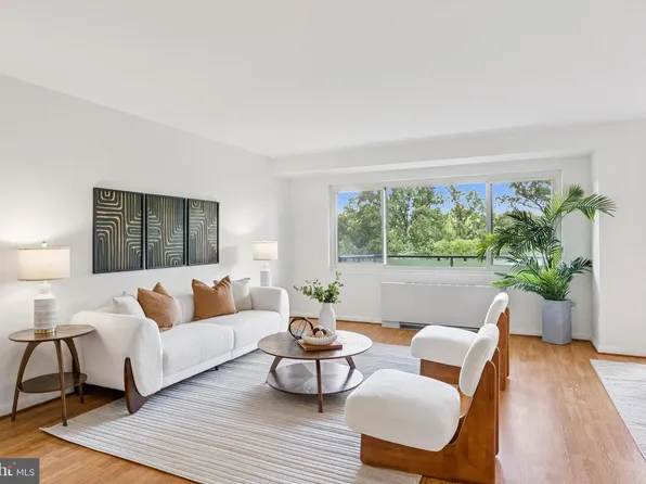 4201 Cathedral Ave NW APT 808E, Washington, DC 20016