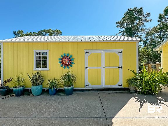 2nd image of 843 Veterans Rd