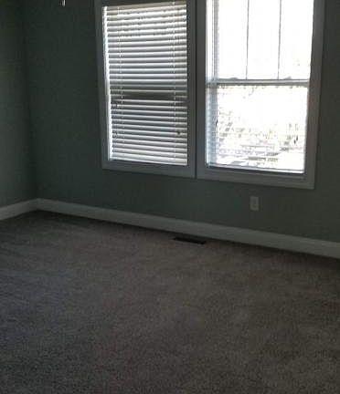 5th image of 805 Harmon Dr APT A3