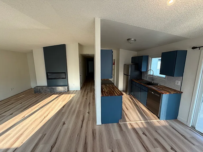 8531 Golden St #3 — Photo 2