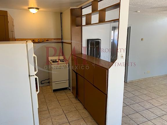 4th image of 605 N Virginia St #1
