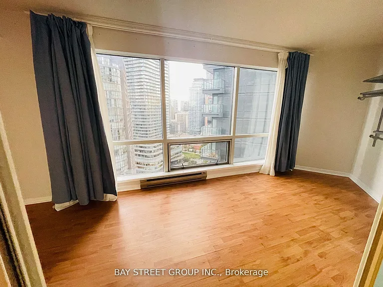 1001 Bay St #2213 — Photo 6