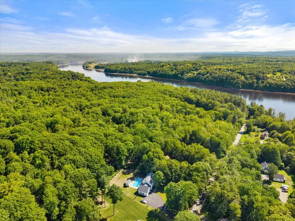 64 Hopkins Road, Hampden, ME 04444