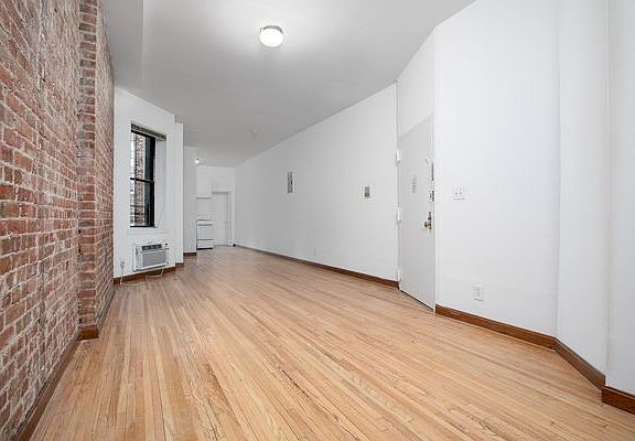 3rd image of 445 E 83rd St #5W