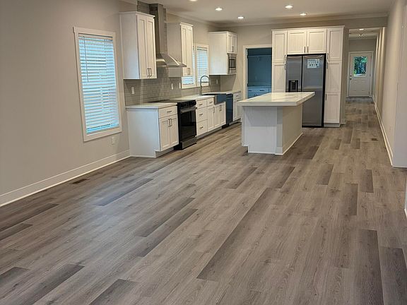 4th image of 3827 Crimson Clover Ln