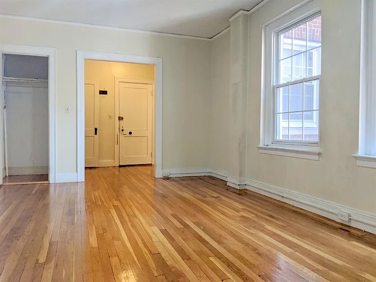 5 Craigie Cir #34 — Photo 2