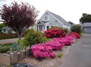 850 Division St SE, Bandon, OR 97411