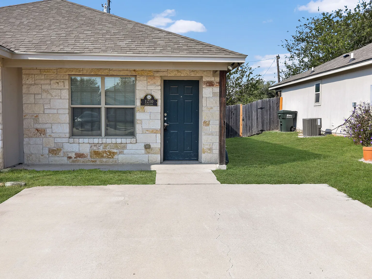1210 Honor Ln, Temple — Photo 2