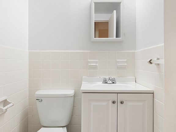 5th image of 290 W 232nd St APT 9F